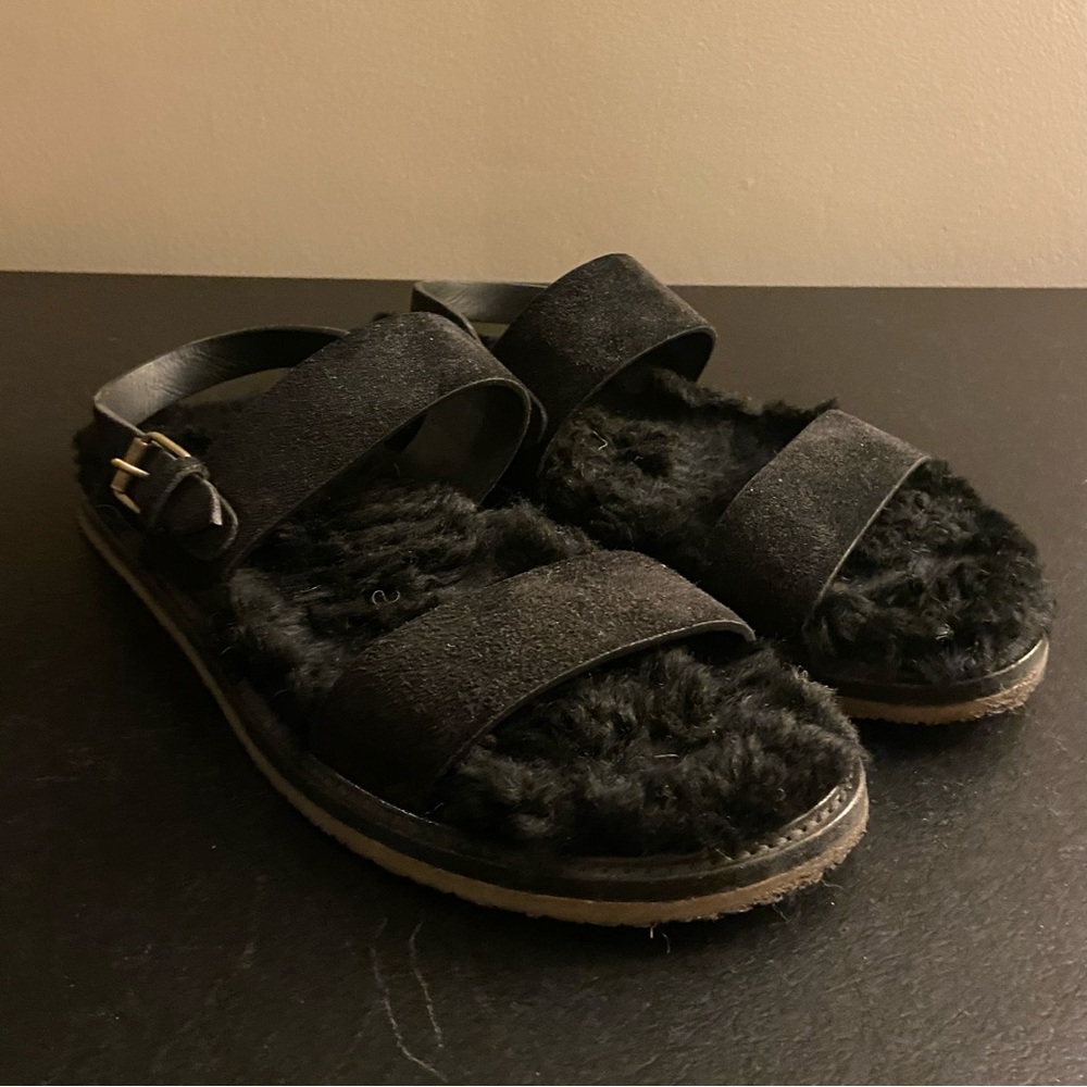 Saint Laurent black leather fur insole sandals sz 10